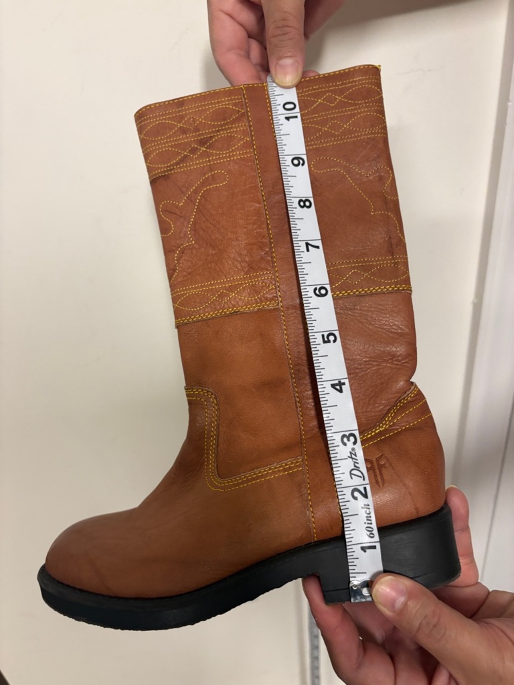 FRYE TAN KIDS HEELED BOOTS. - Picture 9 of 9